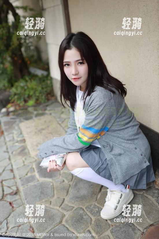 模范学院 - 一颗甜蛋黄a最新写真来袭！死库水，真想给她加点冰块