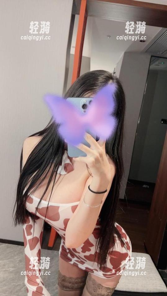沈汝凡超哇塞 微密圈 - 沈汝凡超哇塞:高跟鞋下的优雅与洒脱,美图分享不容错过!