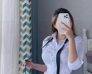 微密圈 – 洁己u的蝴蝶结：透过私拍，美图带你进入梦境。