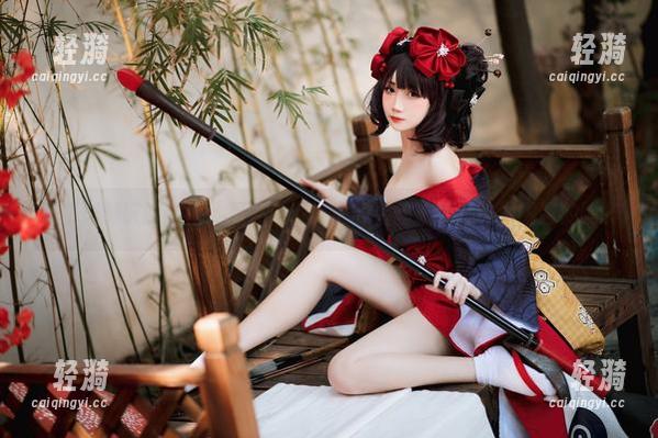 焖焖碳 探秘焖焖碳的画框:双黑白夜之主的碧蓝航线,一场眼睛的陶醉