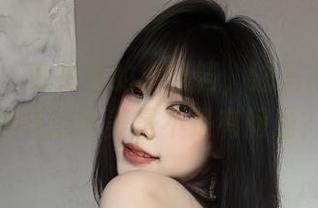 微密圈 – 私拍里的琳铛铛，油亮得让我懷疑我的审美是不是有问题？