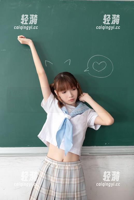 私拍图包大揭秘，于祖木子身上你能抓住她的纯纯女孩吗？