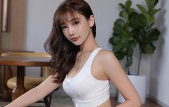 秀人网 – 网盘里的Elise谭晓彤清纯合集：清爽到让你忍不住喝水！