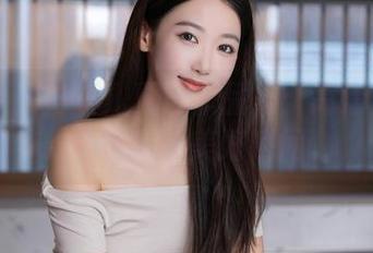 秀人网 – 安然儿夏日作品集：高清呈现那些隐秘的美好瞬间