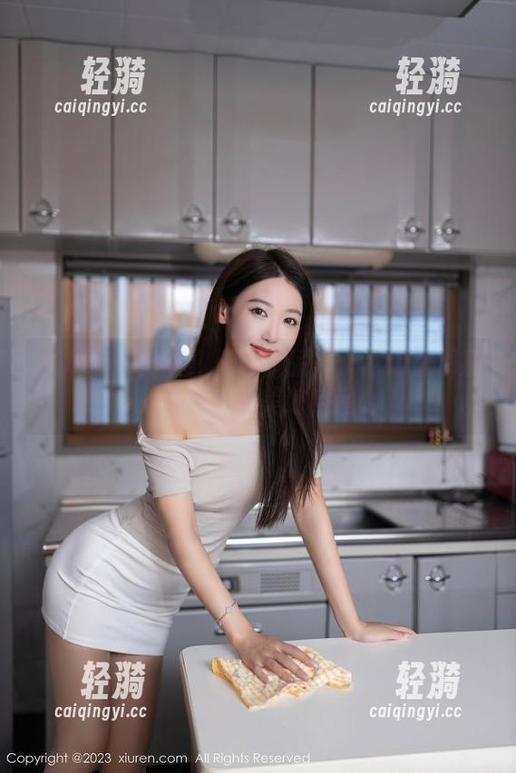 秀人网-安然儿 秀人网 - 安然儿夏日作品集:高清呈现那些隐秘的美好瞬间