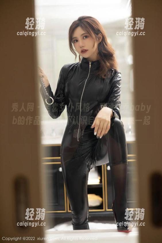 秀人网 - 全套女仆风格，看到小乔babyb的作品我都快不认识自己了，快来一起嗨！