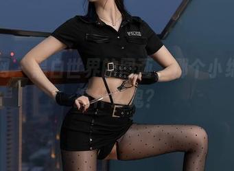 秀人网 – 黑白世界的图画，那个小绵绵在搞什么鬼？