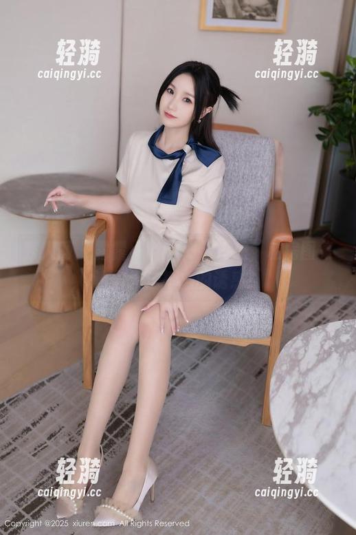 秀人网-露露小喵 秀人网 - 露露小喵的长腿狂想,私房图集让你无法抵挡的诱惑!