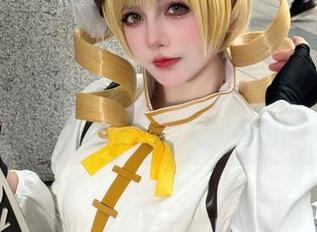 精选：秋山AkI穿水手服……我说，水手服和海浪都是心动的代名词！