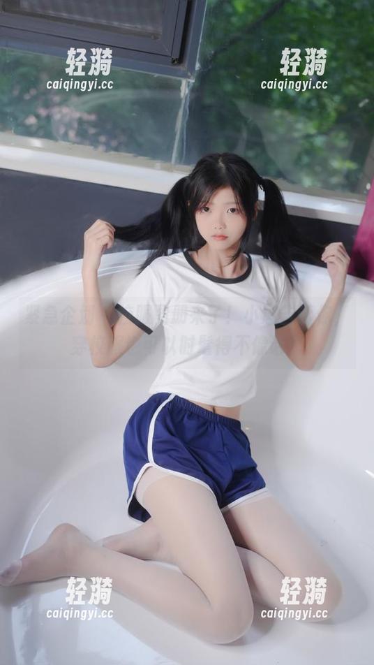 紧急企划-小恩 紧急企划 - 校服图册来了!小恩告诉你,穿校服也可以时髦得不像话!