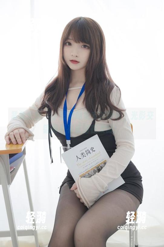 紧急企划 - 小恩和她女友的图包，光影交错间更有感情在发酵！