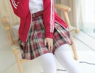 紧急企划 – 白丝制服合集：见希w让人失神的瞬间！