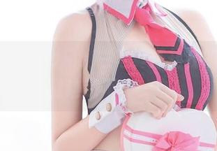 看！菌烨tako用纯白写真打劫我的审美，感觉这还不止一次！