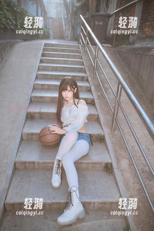 图集精选：萌芽儿o0总有办法让她的dva作品焕发新意！