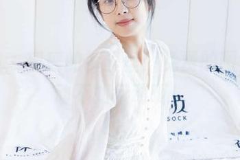 袜啵啵 – 瑶瑶的裤里丝：免费的图包，心动不如行动啊！