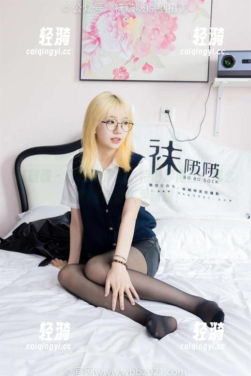 袜啵啵-瑶瑶 袜啵啵 - 瑶瑶的作品:特旧厚肉丝,怎么看都有点耐人寻味啊!