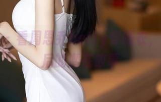 语画界 – 看周思乔betty穿睡衣，美图背后的潜在故事