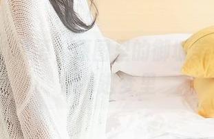逐月Su的呓语，原图里的御坂美琴，感觉像掉进梦里