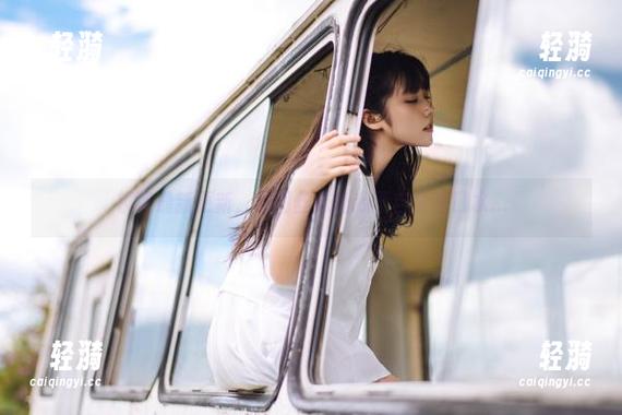 镜酱 镜酱最新更新,原图丝袜让我不自觉咽口水...