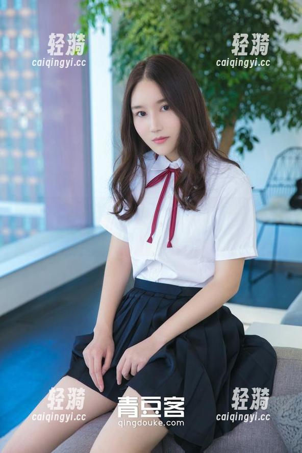 青豆客 - 这不是朱赢Molly姐姐的写真，是她在告诉我们什么叫‘美图’！