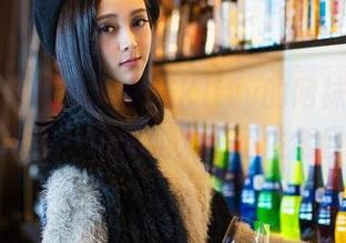 青豆客 – 精选赵小米Kitty的网袜风情：她的每一步都让人忍不住侧目！