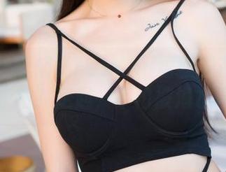 魅妍社 – 想知道FoxYini孟狐狸在海边的全套原图？走起，不怕被海水淹没！