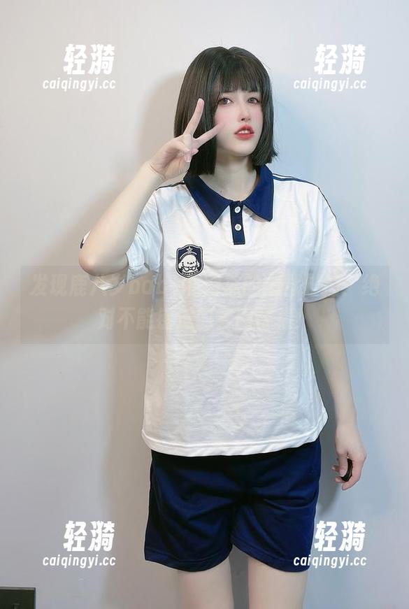 鹿八岁baby 发现鹿八岁baby和网袜的幽默碰撞:绝对不能错过的套图合集!